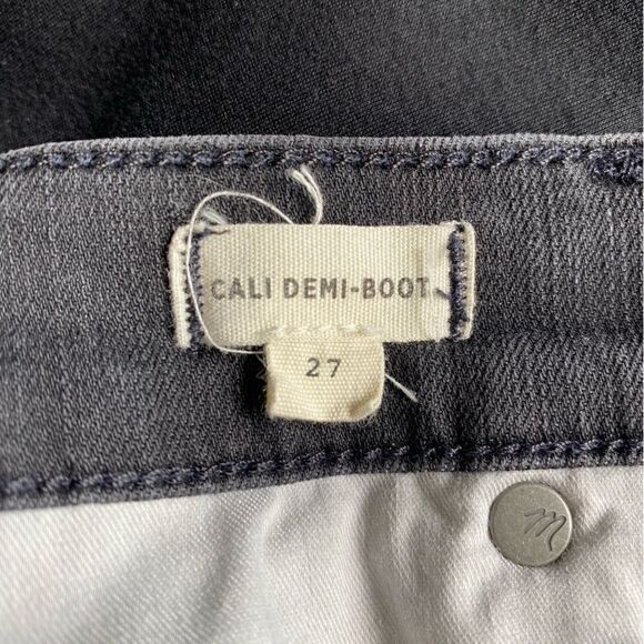 Madewell Cali Demi-Boot Jeans in Bellspring Wash: Button-Front Edition 27 - Picture 7 of 7